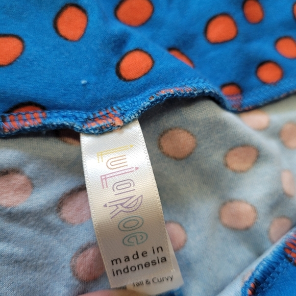 LulaRoe Blue and Red Polka Dot Hi-Rise Legging Size Women's Tall and Curvy 12-22 - Picture 9 of 10